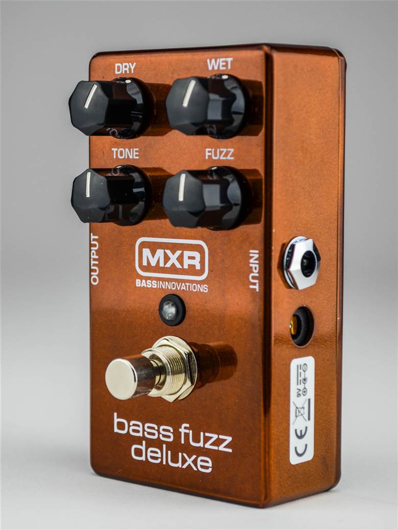 mxr pedal bass MXR M84 Bass Fuzz Deluxe Pedal