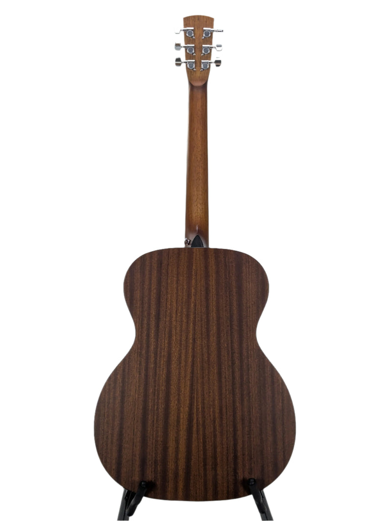Bristol BM-15 000 Acoustic Guitar