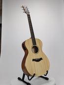 Taylor Academy 12e Grand Concert w/ Deluxe Gig Bag Case (SN: 2209062375) Taylor
