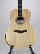 Taylor Academy 12e Grand Concert w/ Deluxe Gig Bag Case (SN: 2209062375) Taylor