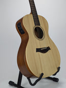 Taylor Academy 12e Grand Concert w/ Deluxe Gig Bag Case (SN: 2209062375) Taylor