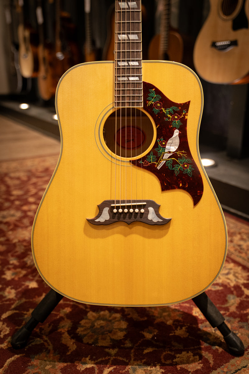 Gibson Dove Original Antique Natural Finish (SN: 20244010)
