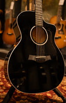 Taylor 214ce-BLK DLX w/ Hardshell Brown Case (SN: 2211073279)