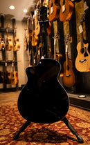 Taylor 214ce-BLK DLX w/ Hardshell Brown Case (SN: 2211073279)