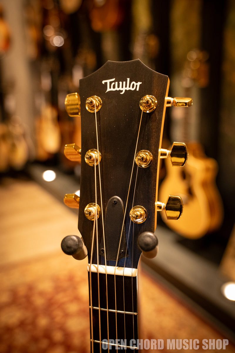 Taylor 224ce-K DLX Deluxe Hardshell Brown Case (SN: 2210103214)