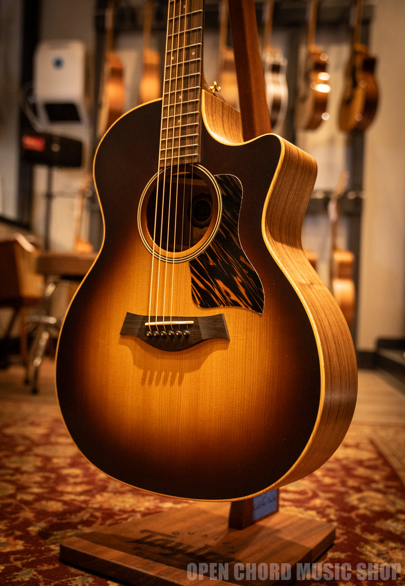 Taylor 50th Anniversary AD14ce-SB LTD Grand Auditorium (SN: 1205164112)