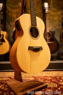 Taylor Academy 12e Grand Concert w/ Deluxe Gig Bag Case (SN: 2209062375)