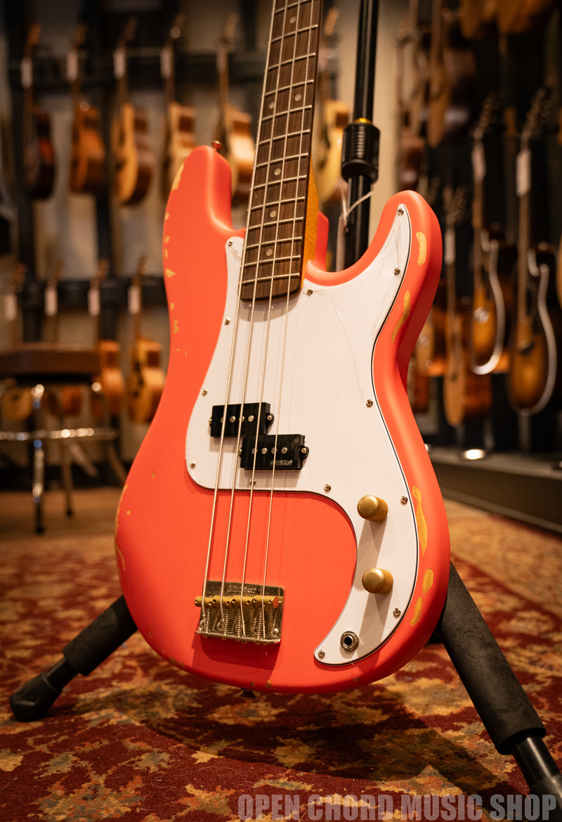 Vintage V4 Bass Icon - Firenza Red M2021070563