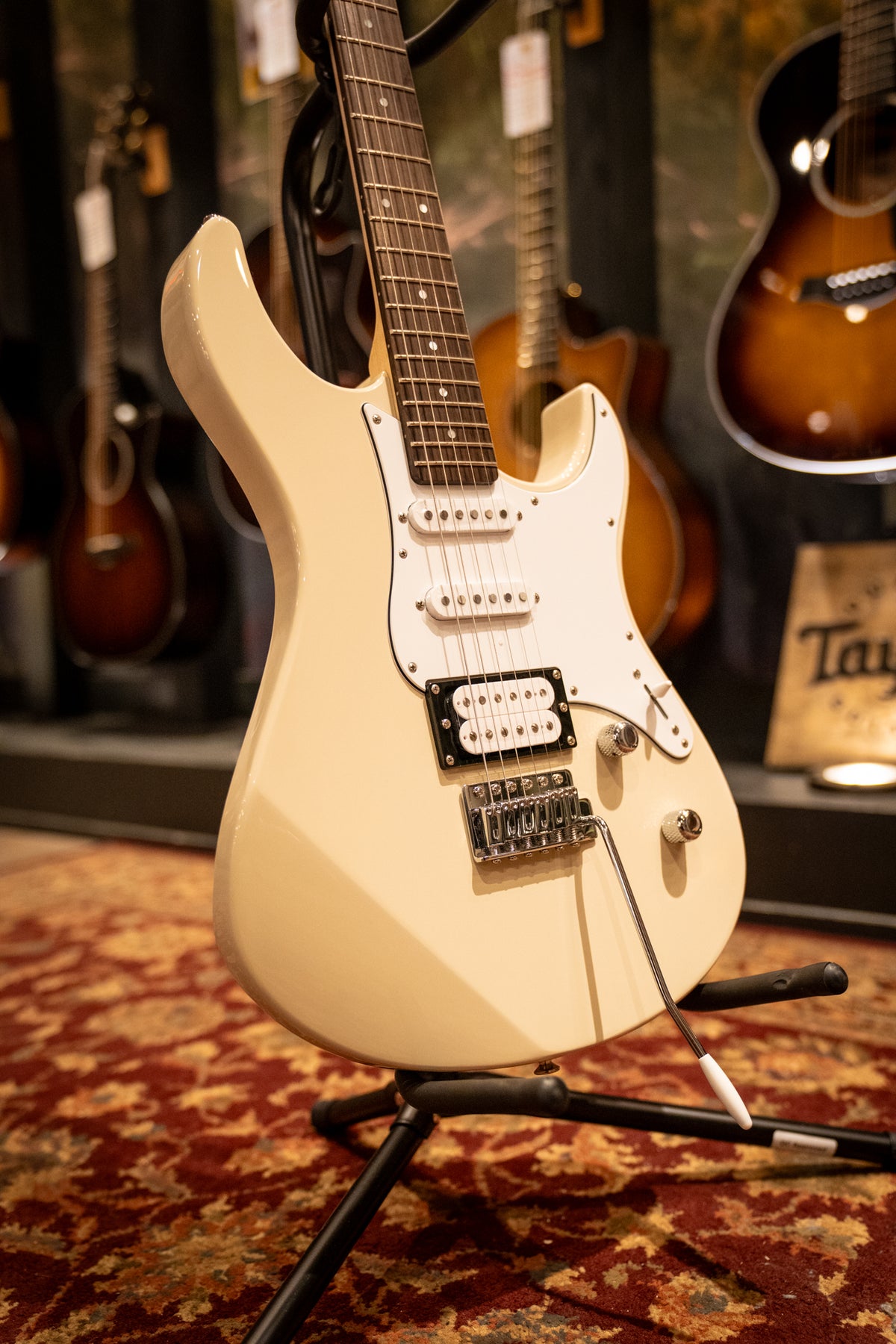 Yamaha PACIFICA 112V ホワイト エレキギター YAMAHA PACIFICA112V VW エレキギター ヴィンテージホワイト