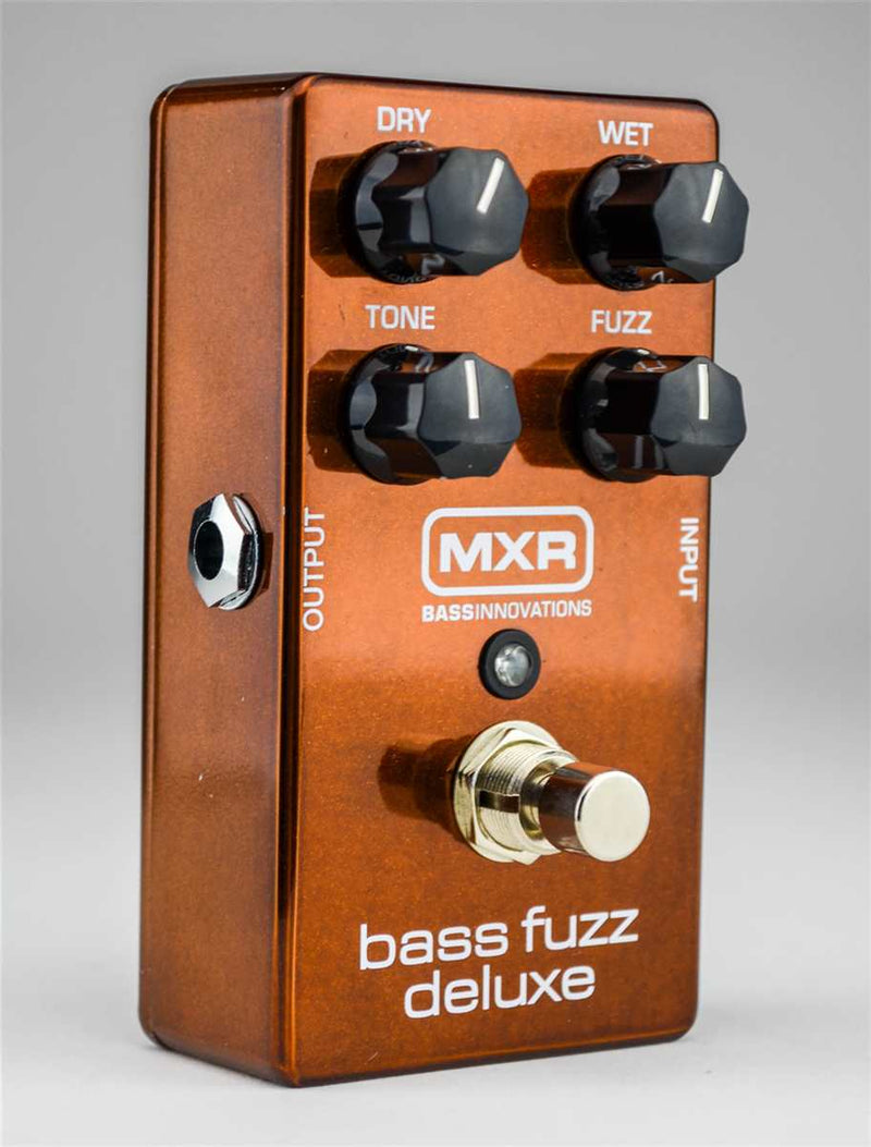 bass pedal fuzz MXR M84 Bass Fuzz Deluxe Pedal